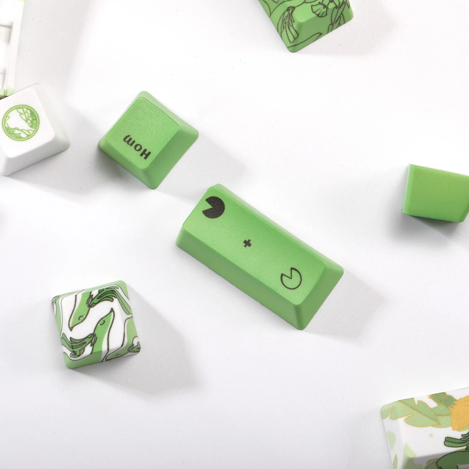(Only Keycaps) Redragon X LTC PBT 108 Keycaps Set - Green Reindeer - Image 4